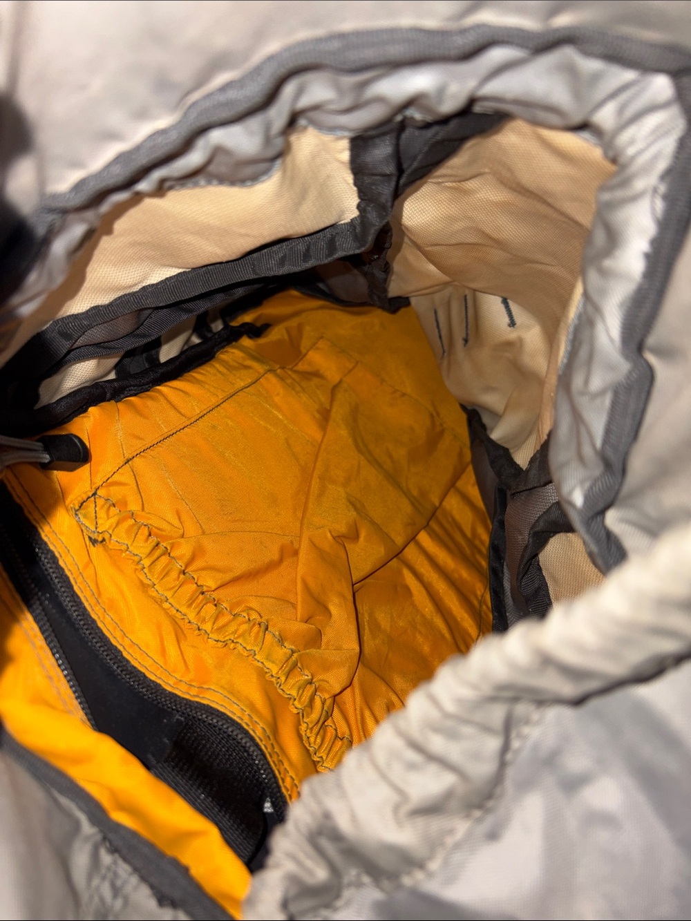 Marmot Diva 36 Hiking and Camping Backpack EUC - Picture 6 of 10